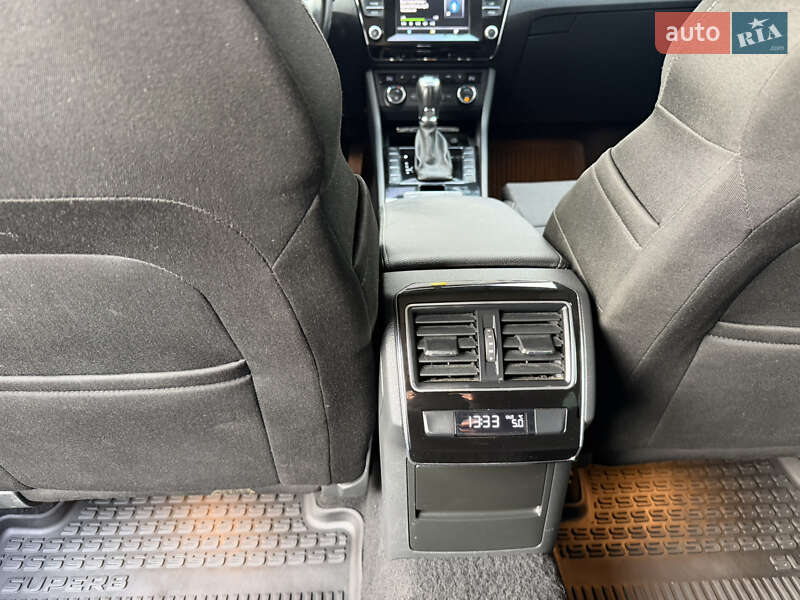 Універсал Skoda Superb 2015 в Львові