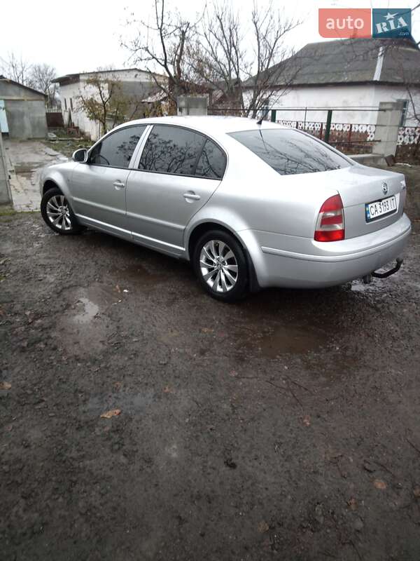 Лифтбек Skoda Superb 2008 в Умани
