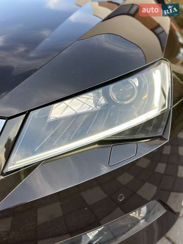 Ліфтбек Skoda Superb 2018 в Стрию