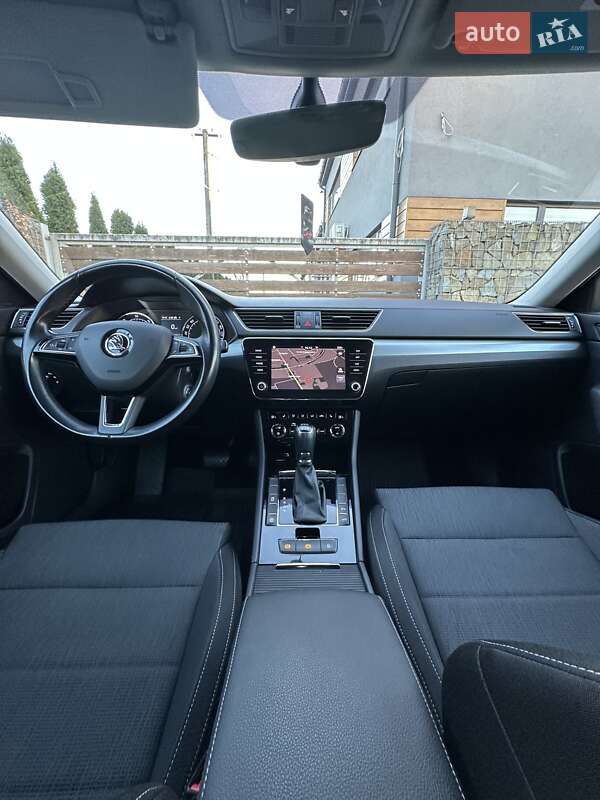 Ліфтбек Skoda Superb 2018 в Стрию
