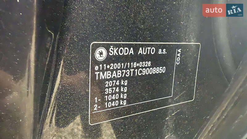 Ліфтбек Skoda Superb 2011 в Калуші