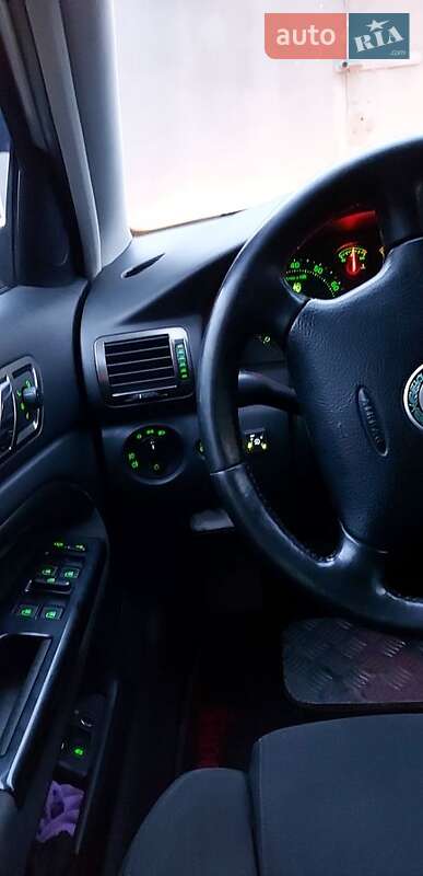 Ліфтбек Skoda Superb 2005 в Полтаві