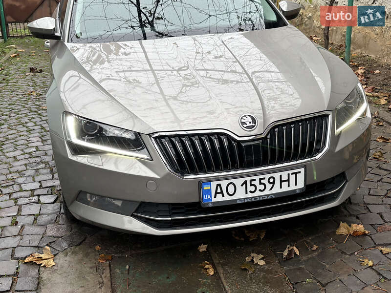 Универсал Skoda Superb 2015 в Мукачево