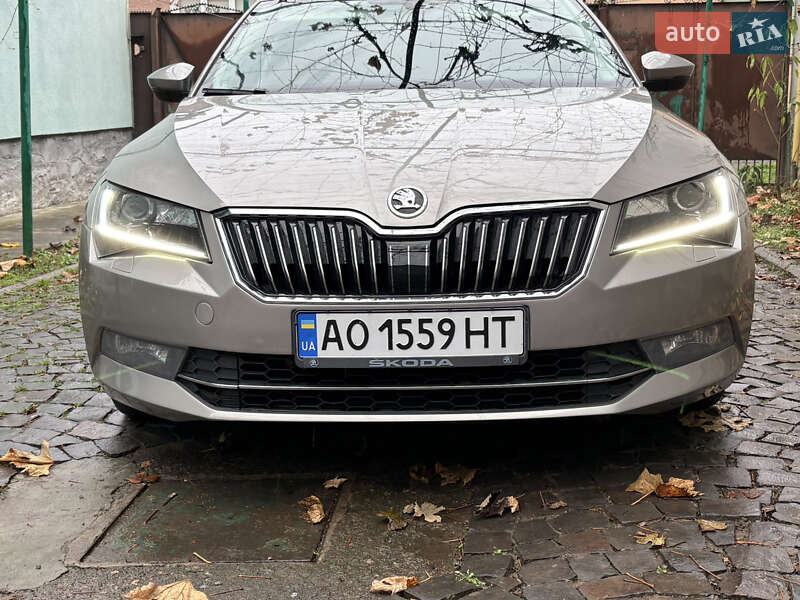 Универсал Skoda Superb 2015 в Мукачево