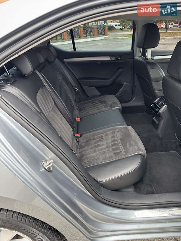 Лифтбек Skoda Superb 2016 в Киеве