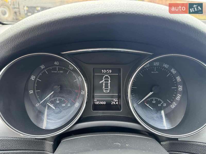 Лифтбек Skoda Superb 2013 в Хмельницком