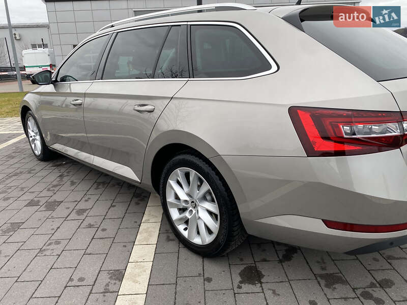 Универсал Skoda Superb 2016 в Мукачево