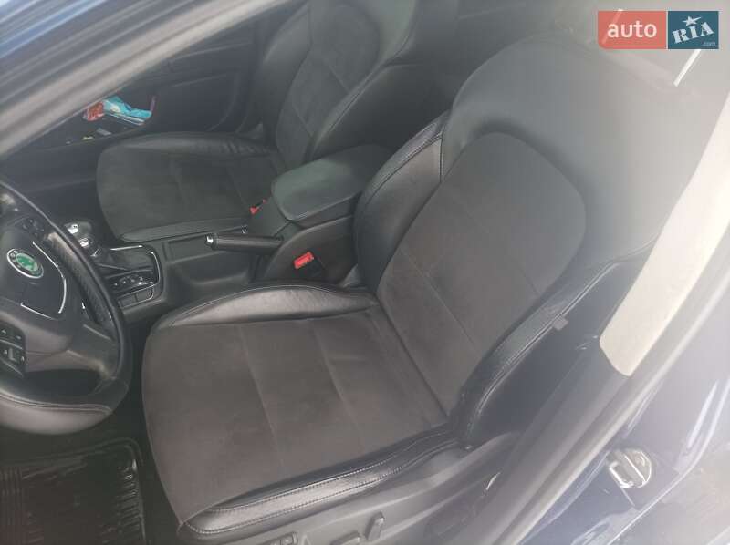 Лифтбек Skoda Superb 2009 в Львове