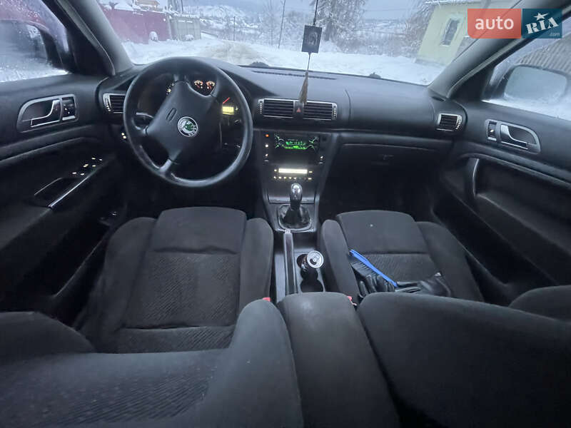 Ліфтбек Skoda Superb 2003 в Турці