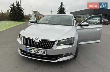 Лифтбек Skoda Superb 2016 в Хмельницком