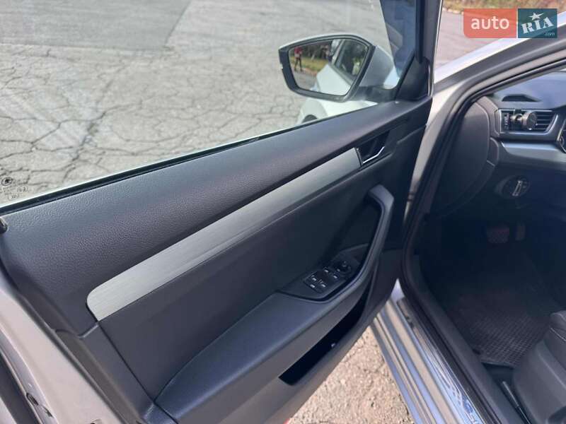 Ліфтбек Skoda Superb 2016 в Хмельницькому