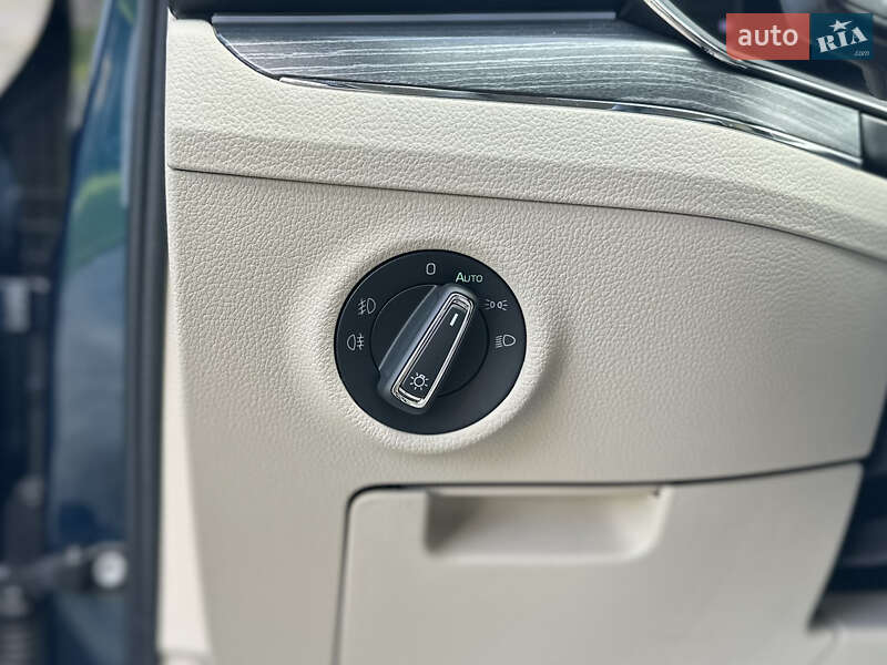 Лифтбек Skoda Superb 2019 в Луцке