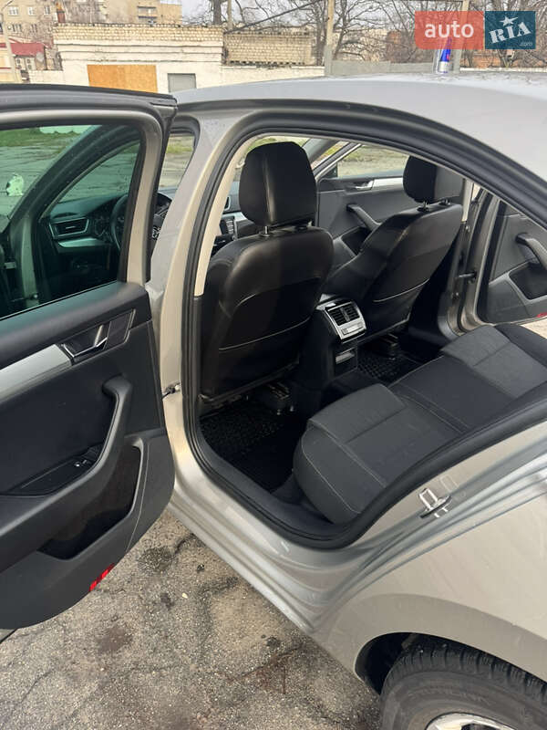 Лифтбек Skoda Superb 2016 в Харькове