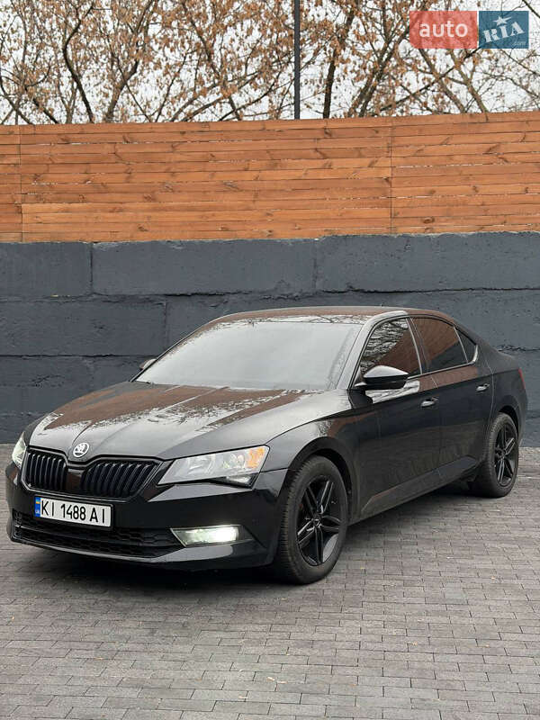 Лифтбек Skoda Superb 2018 в Полтаве фото Лифтбек Skoda Superb 2018 в Полтаве