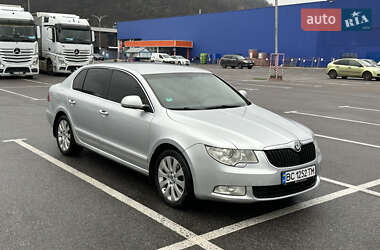 Лифтбек Skoda Superb 2009 в Сваляве