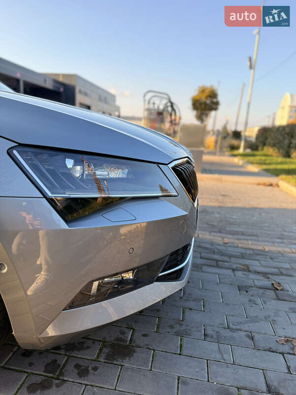 Ліфтбек Skoda Superb 2015 в Дрогобичі