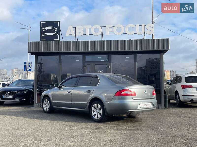 Универсал Skoda Superb 2008 в Киеве