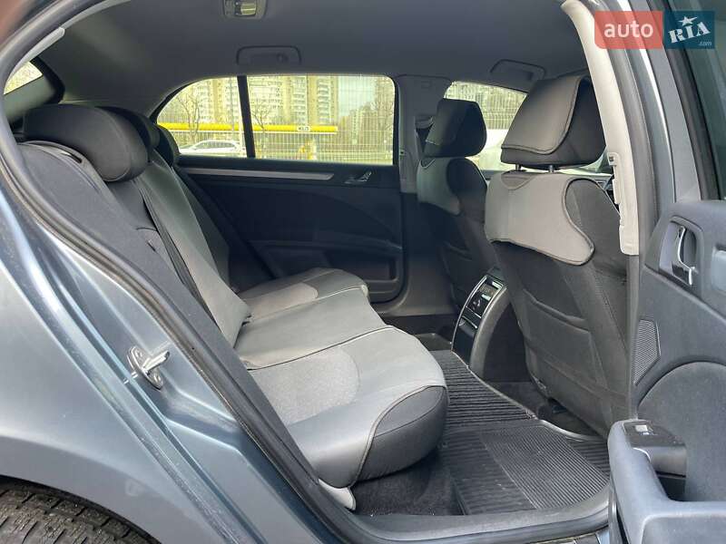 Универсал Skoda Superb 2008 в Киеве