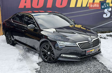 Ліфтбек Skoda Superb 2019 в Стрию