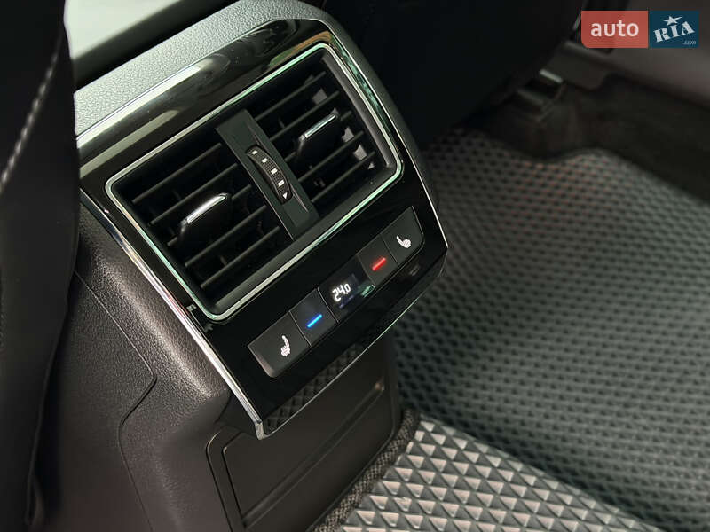 Ліфтбек Skoda Superb 2019 в Стрию