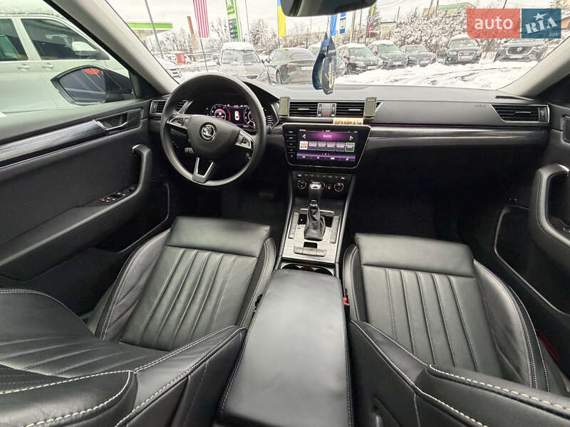 Ліфтбек Skoda Superb 2019 в Стрию