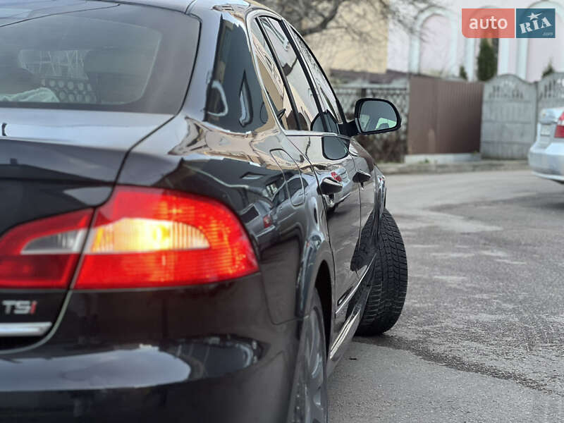 Лифтбек Skoda Superb 2010 в Ивано-Франковске