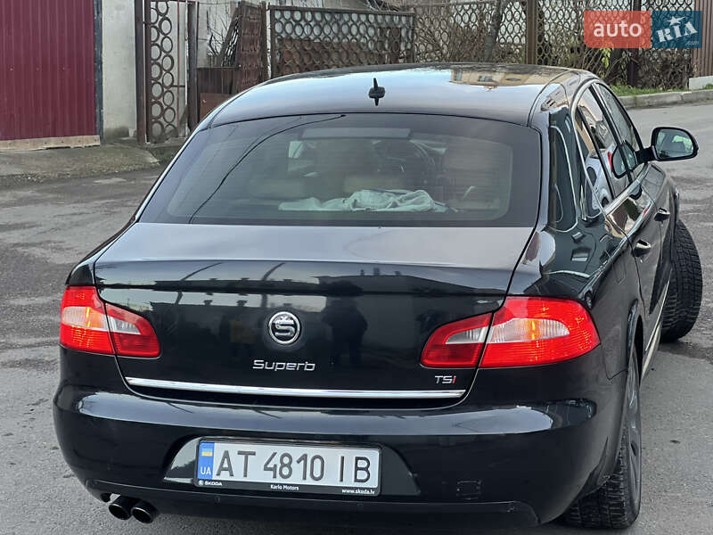 Лифтбек Skoda Superb 2010 в Ивано-Франковске