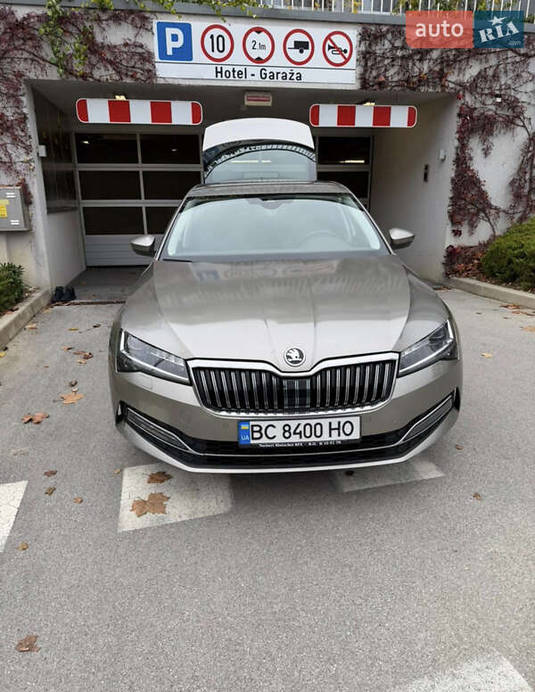 Skoda Superb 2021