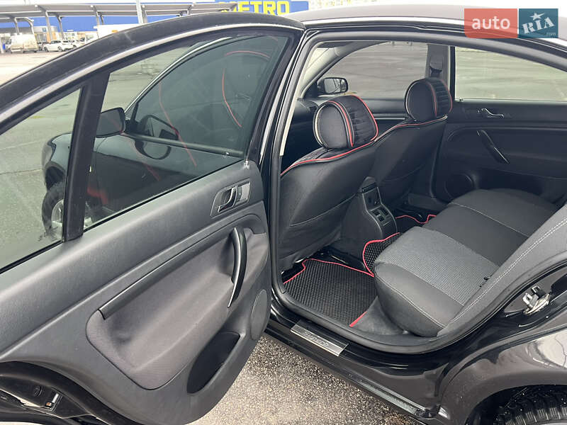 Лифтбек Skoda Superb 2005 в Харькове