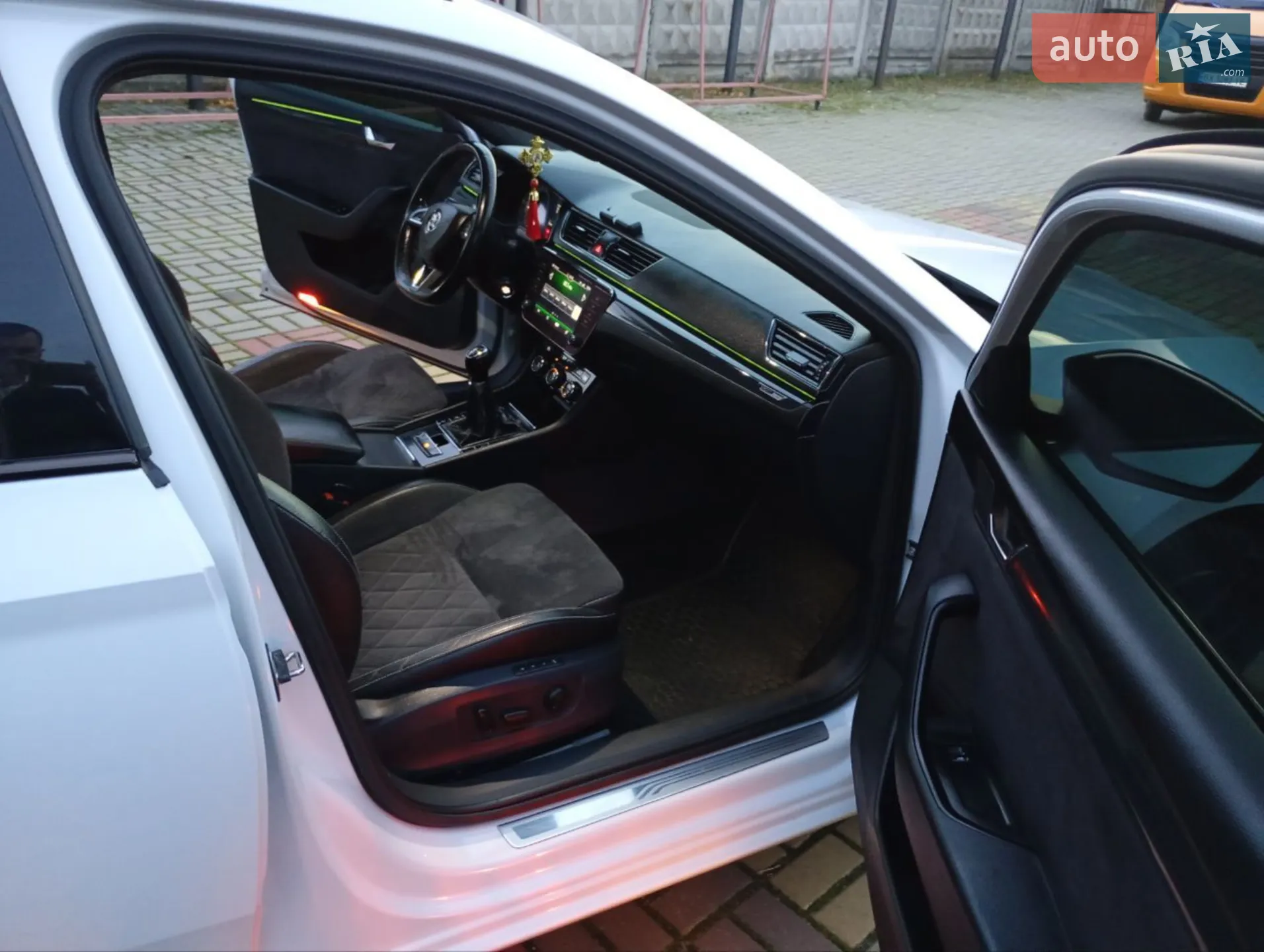 2019 Skoda Superb - мініатюра 7
