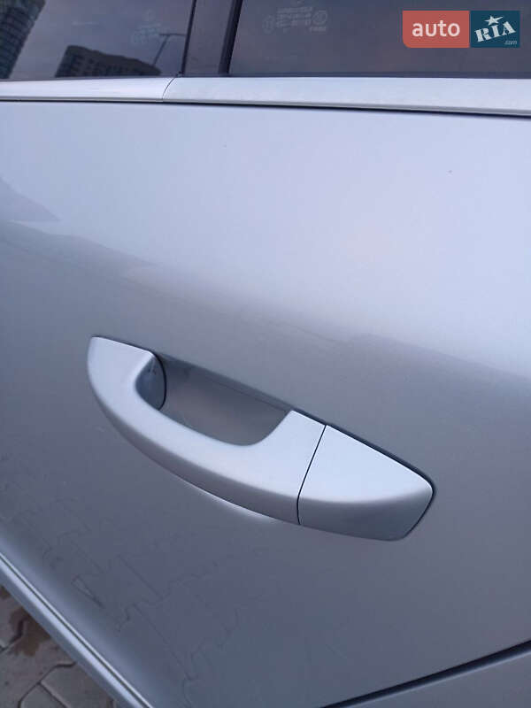 Лифтбек Skoda Superb 2013 в Киеве