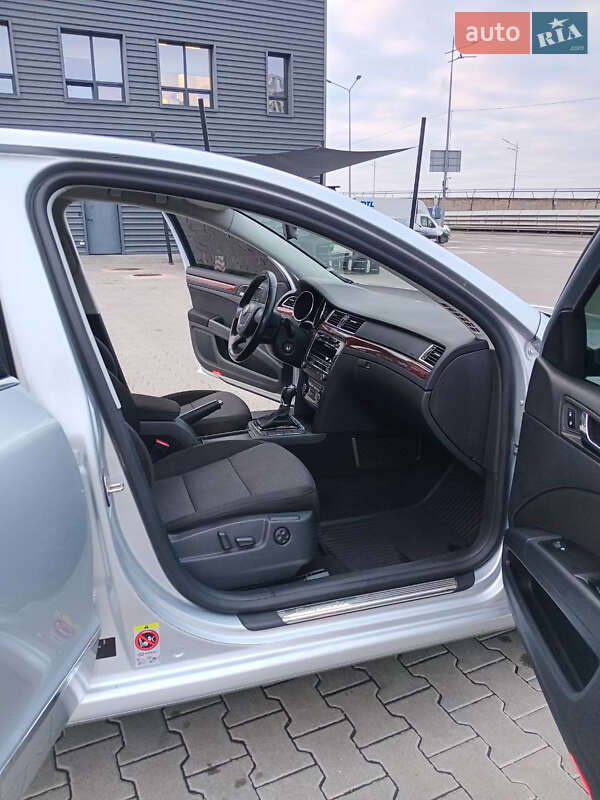 Лифтбек Skoda Superb 2013 в Киеве