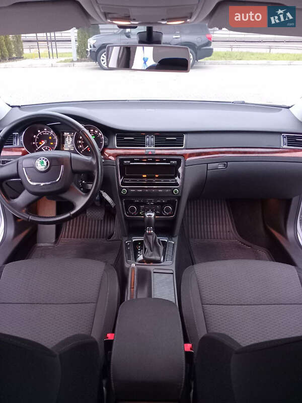 Лифтбек Skoda Superb 2013 в Киеве