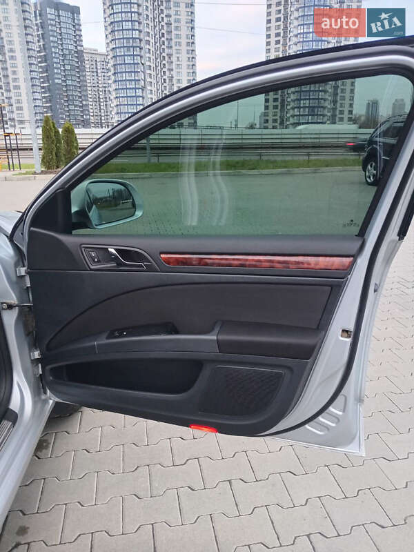 Лифтбек Skoda Superb 2013 в Киеве