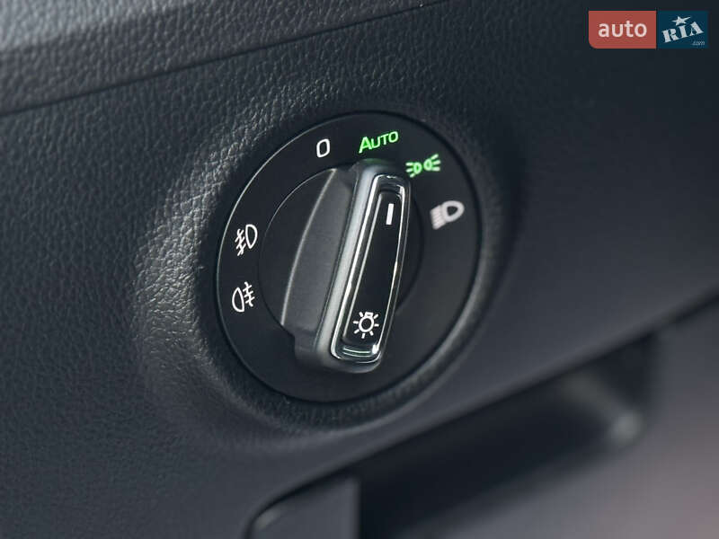 Універсал Skoda Superb 2022 в Дрогобичі