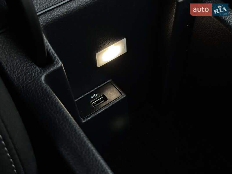 Універсал Skoda Superb 2022 в Дрогобичі