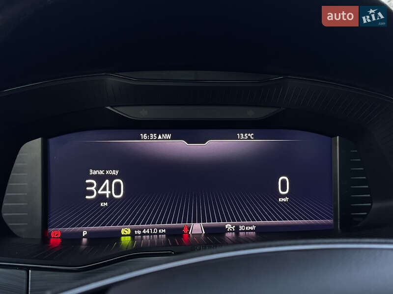 Універсал Skoda Superb 2022 в Дрогобичі