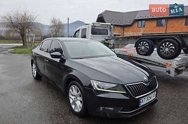 Лифтбек Skoda Superb 2016 в Хусте