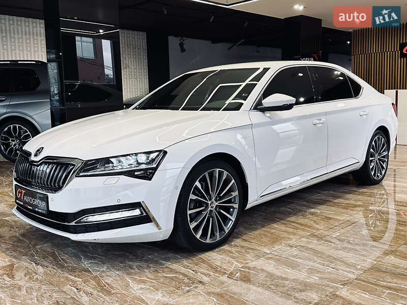 Skoda Superb 2021
