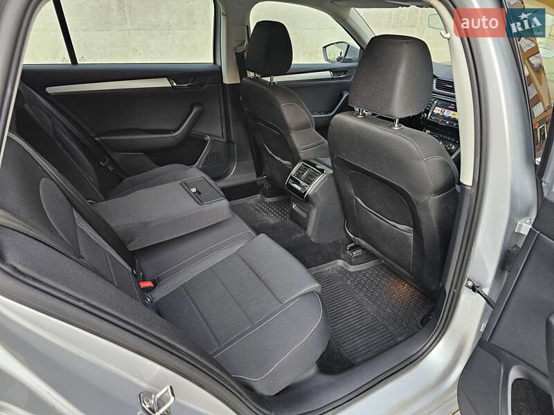Універсал Skoda Superb 2016 в Києві фото 58 Універсал Skoda Superb 2016 в Києві