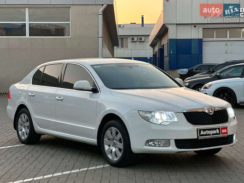 Лифтбек Skoda Superb 2012 в Одессе
