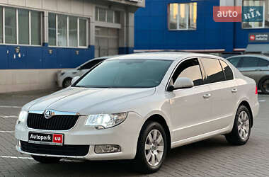 Лифтбек Skoda Superb 2012 в Одессе