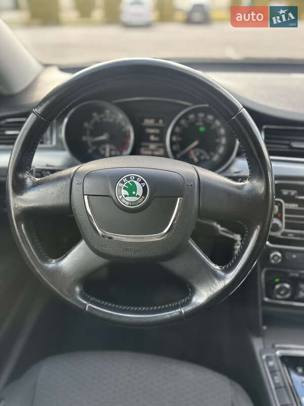 Ліфтбек Skoda Superb 2009 в Олександрії