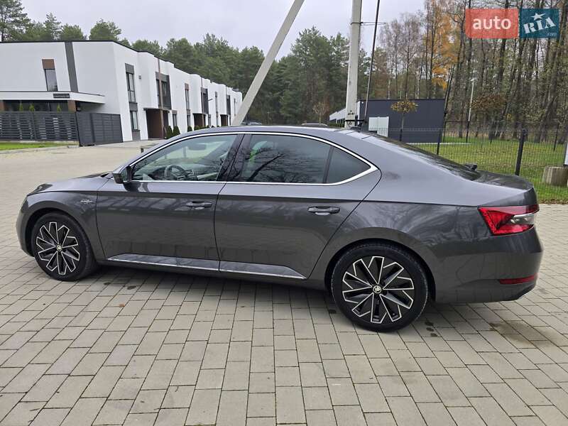 Лифтбек Skoda Superb 2021 в Ковеле