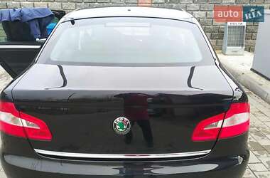 Лифтбек Skoda Superb 2012 в Виноградове