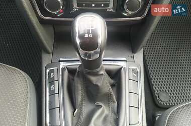 Ліфтбек Skoda Superb 2012 в Виноградові