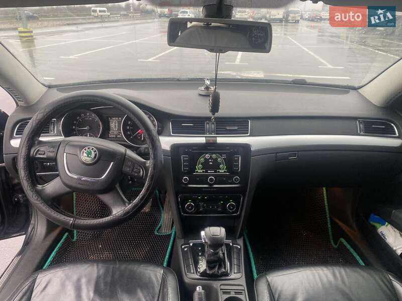 Ліфтбек Skoda Superb 2009 в Львові