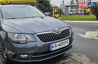 Універсал Skoda Superb 2014 в Києві