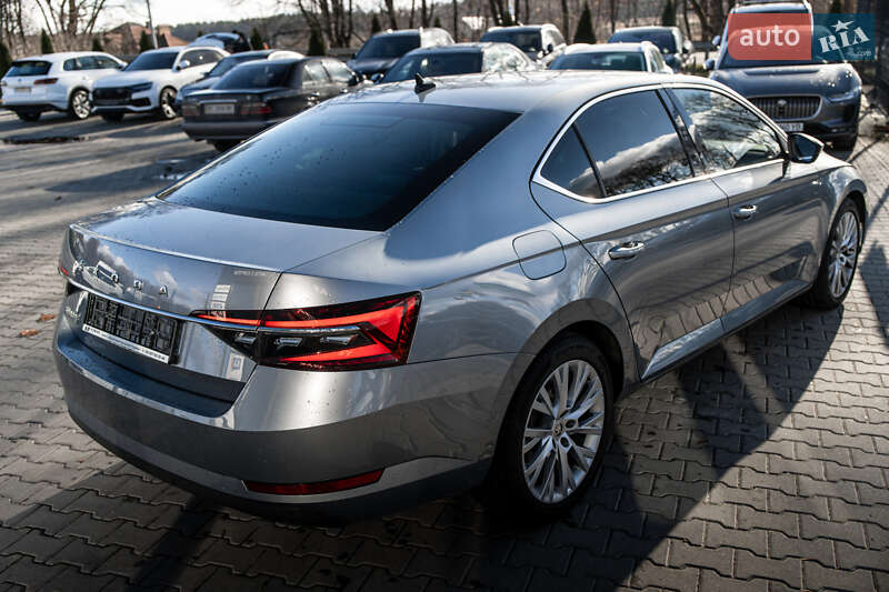Ліфтбек Skoda Superb 2020 в Львові