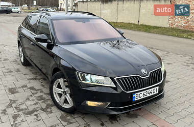 Универсал Skoda Superb 2015 в Стрые